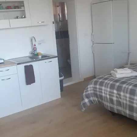 Udobna Soba Sa Prelepim Pogledom #4 * Mladenovac